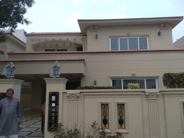 Hamza Real Estate - No.1 Real Estate Company in Lahore."Hamza Real Estate office in Lahore"Professional real estate agents in Lahore - Hamza Real Estate team.Luxury house for rent in Gulberg Lahore - Hamza Real EstateModern apartment for rent in Johar Town LahoreCommercial property in Model Town Lahore - Best real estate dealsBeautiful home for sale in Muslim Town LahoreProperty experts in Shah Jamal Lahore - Hamza Real EstateSpacious house in Shadman Lahore for rent or saleFind your dream property in Lahore with Hamza Real EstateTrusted real estate services in Lahore - Gulberg to Johar TownHamza Real Estate - Best property deals in Lahore